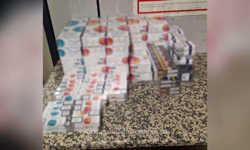 foto peste 22 800 de tigarete ascunse in bagajele de cala si nedeclarate la intrarea in tara descoperite foto peste 22 800 de tigarete ascunse in bagajele de cala si nedeclarate la intrarea in tara descoperite