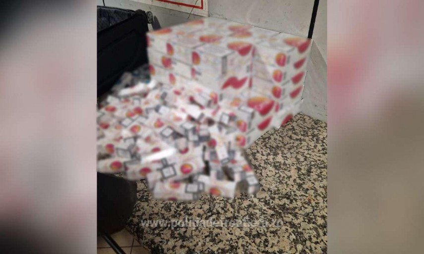 foto peste 22 800 de tigarete ascunse in bagajele de cala si nedeclarate la intrarea in tara descoperite foto peste 22 800 de tigarete ascunse in bagajele de cala si nedeclarate la intrarea in tara descoperite