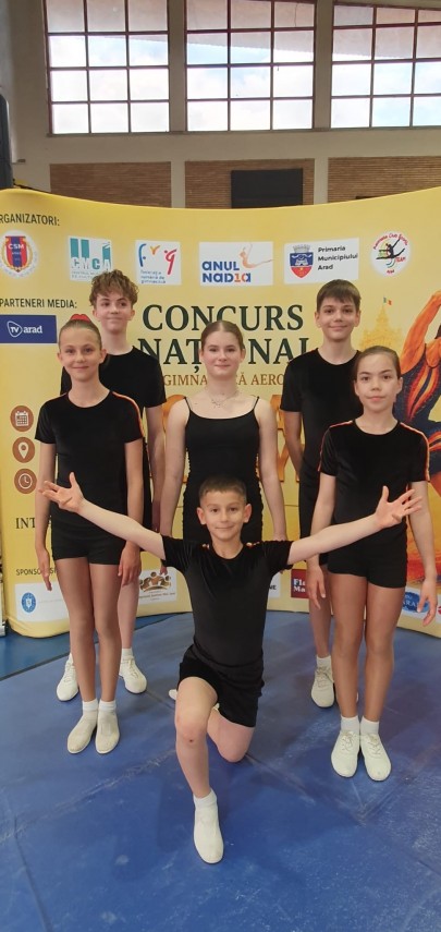 gimnastica aerobica sportivii de la css1 constanta medaliati la cupa aerogym de la arad galerie foto gimnastica aerobica sportivii de la css1 constanta medaliati la cupa aerogym de la arad galerie foto