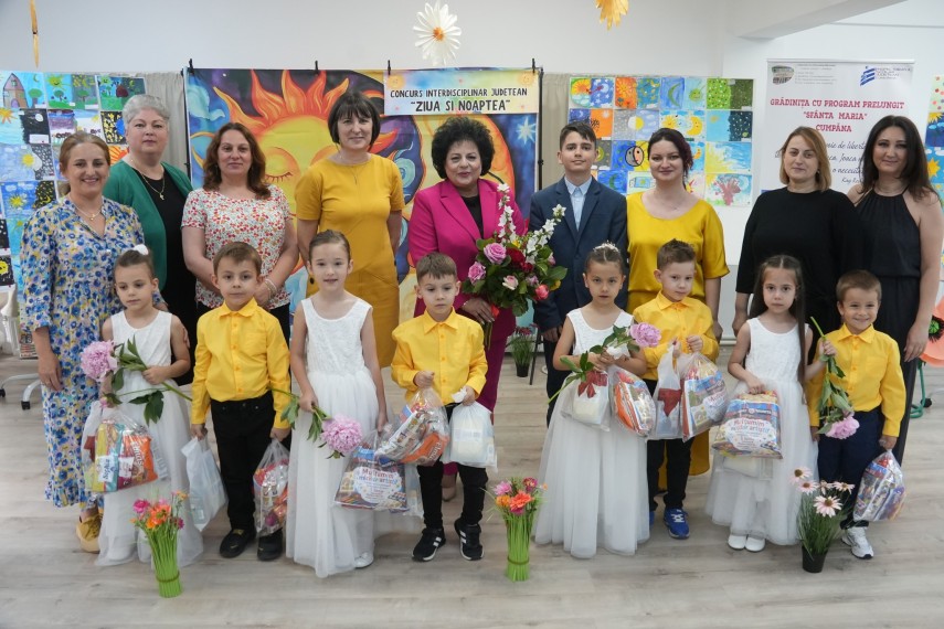 foto micii artisti din cumpana premiati la gradinita sfanta maria in prezenta primarului mariana gaju foto micii artisti din cumpana premiati la gradinita sfanta maria in prezenta primarului mariana gaju