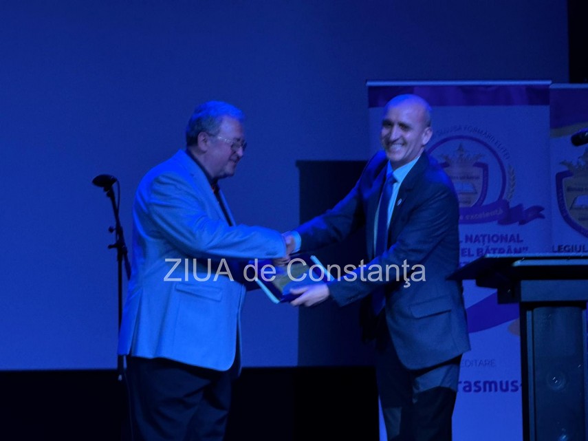 live text foto video discursuri festive si lansare de medalii astazi la aniversarea a 130 de ani a colegiului live text foto video discursuri festive si lansare de medalii astazi la aniversarea a 130 de ani a colegiului