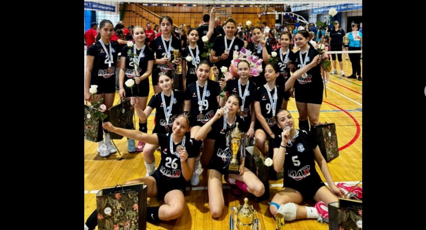 Fetele de la CS Medgidia, vicecampioane ale Romaniei la mini-volei 