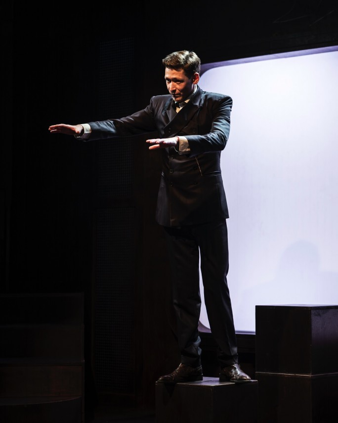 pe 3 si 4 iunie spectacolul livada de visini al teatrului de stat constanta pe scena festivalului international pe 3 si 4 iunie spectacolul livada de visini al teatrului de stat constanta pe scena festivalului international
