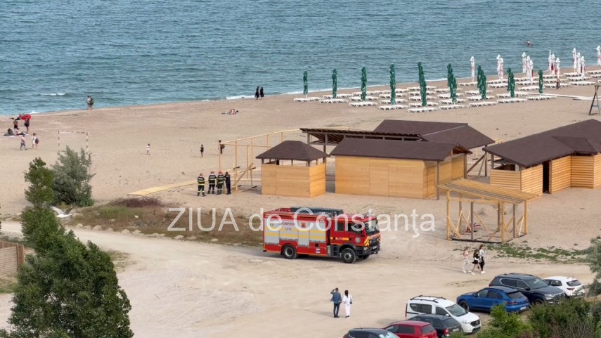 video constanta posibila alerta de drona in zona zoom beach pe mare 941248 video constanta posibila alerta de drona in zona zoom beach pe mare 941248