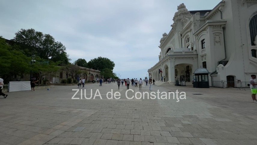foto video fororeportaj faleza cazinoului din constanta aglomerata in ciuda avertizarii cod galben de foto video fororeportaj faleza cazinoului din constanta aglomerata in ciuda avertizarii cod galben de