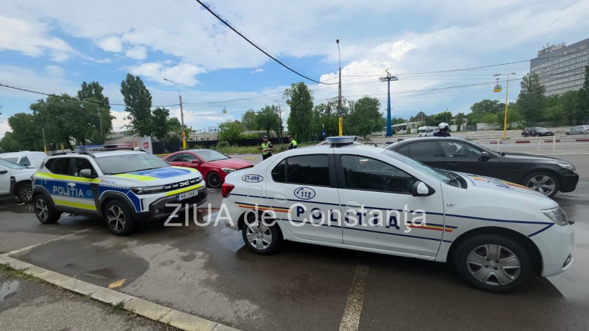 foto video razie de proportii a politistilor la intrarea in mamaia filtre masive in zona aqua magic chiar foto video razie de proportii a politistilor la intrarea in mamaia filtre masive in zona aqua magic chiar