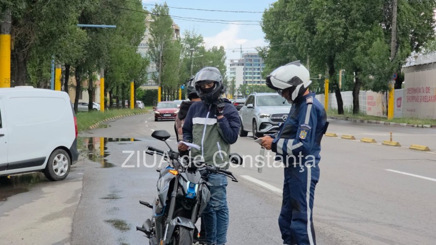 foto video razie de proportii a politistilor la intrarea in mamaia filtre masive in zona aqua magic chiar foto video razie de proportii a politistilor la intrarea in mamaia filtre masive in zona aqua magic chiar