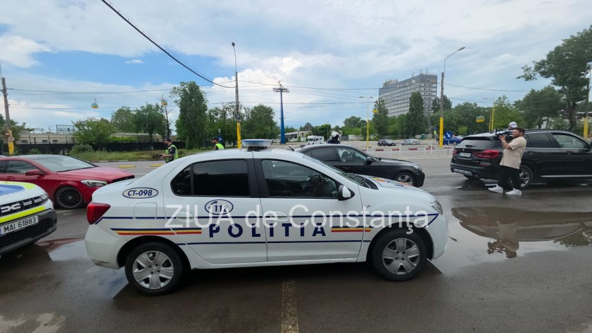 foto video razie de proportii a politistilor la intrarea in mamaia filtre masive in zona aqua magic chiar foto video razie de proportii a politistilor la intrarea in mamaia filtre masive in zona aqua magic chiar