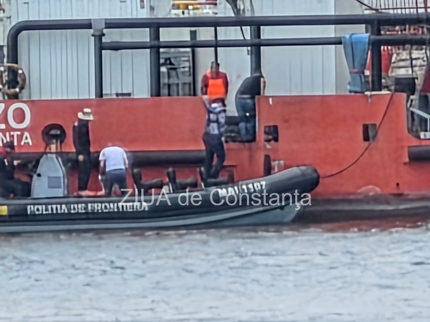 foto video imagini cu sediul arsvom la trei zile dupa explozia dronei din portul constanta 941420 foto video imagini cu sediul arsvom la trei zile dupa explozia dronei din portul constanta 941420