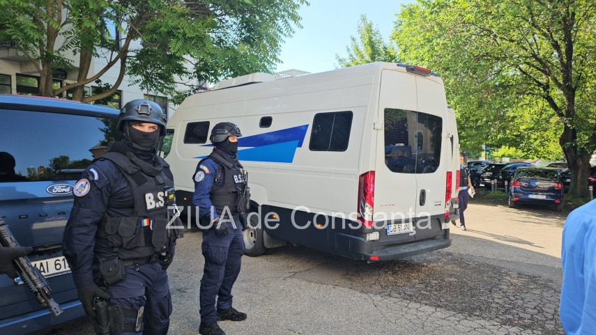 foto video liderii gruparii mica sicilie la tribunalul constanta 941362 foto video liderii gruparii mica sicilie la tribunalul constanta 941362