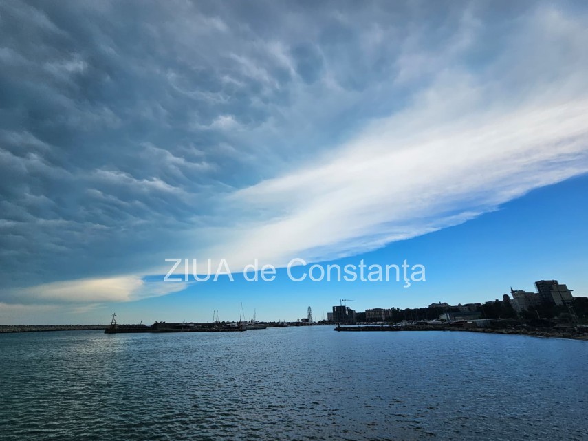 foto video furtunile se deplaseaza spre constanta unde vor fi caderi de grindina de mari dimensiuni descarcari foto video furtunile se deplaseaza spre constanta unde vor fi caderi de grindina de mari dimensiuni descarcari