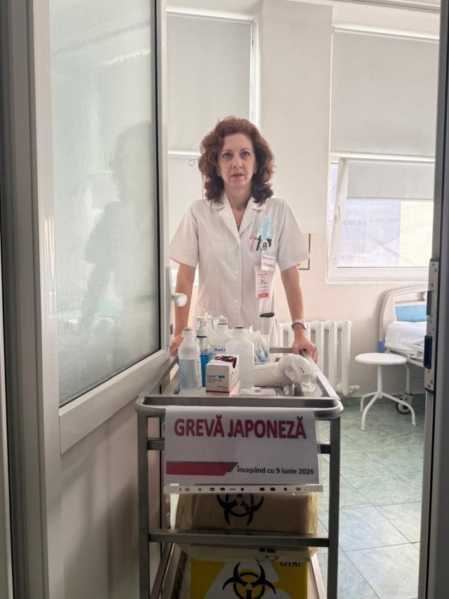 foto sanitas constanta a intrat in greva japoneza cerem respect dialog si conditii de munca pe masura foto sanitas constanta a intrat in greva japoneza cerem respect dialog si conditii de munca pe masura