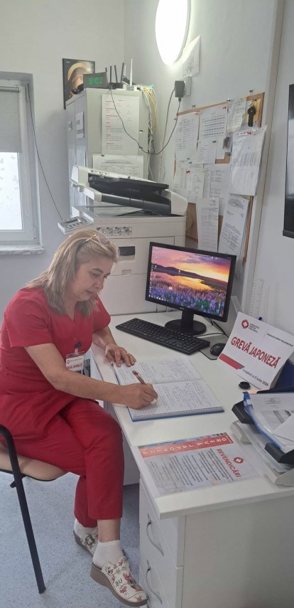 foto sanitas constanta a intrat in greva japoneza cerem respect dialog si conditii de munca pe masura foto sanitas constanta a intrat in greva japoneza cerem respect dialog si conditii de munca pe masura