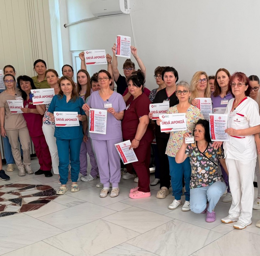 FOTO. Sanitas Constanta a intrat in greva japoneza: Cerem respect, dialog si conditii de munca pe masura responsabilitatilor pe care ni le asumam zi de zi 