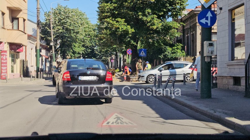 foto video atentie soferi trafic ingreunat pe strada mihai viteazu din constanta din cauza unor lucrari foto video atentie soferi trafic ingreunat pe strada mihai viteazu din constanta din cauza unor lucrari