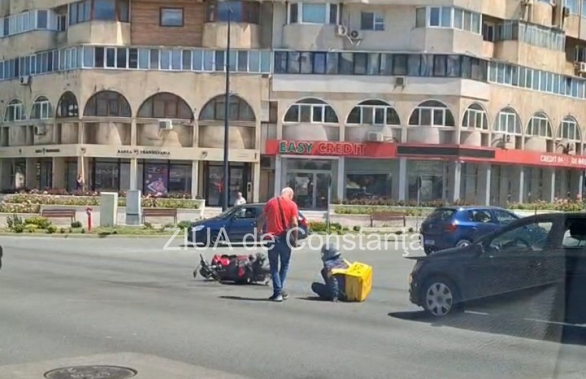 foto video accident rutier in zona trocadero din constanta un livrator glovo si un autoturism implicati foto video accident rutier in zona trocadero din constanta un livrator glovo si un autoturism implicati