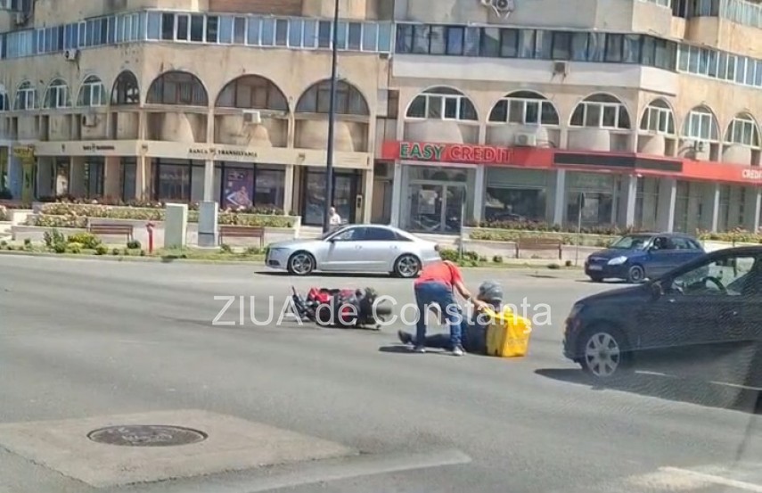 foto video accident rutier in zona trocadero din constanta un livrator glovo si un autoturism implicati foto video accident rutier in zona trocadero din constanta un livrator glovo si un autoturism implicati