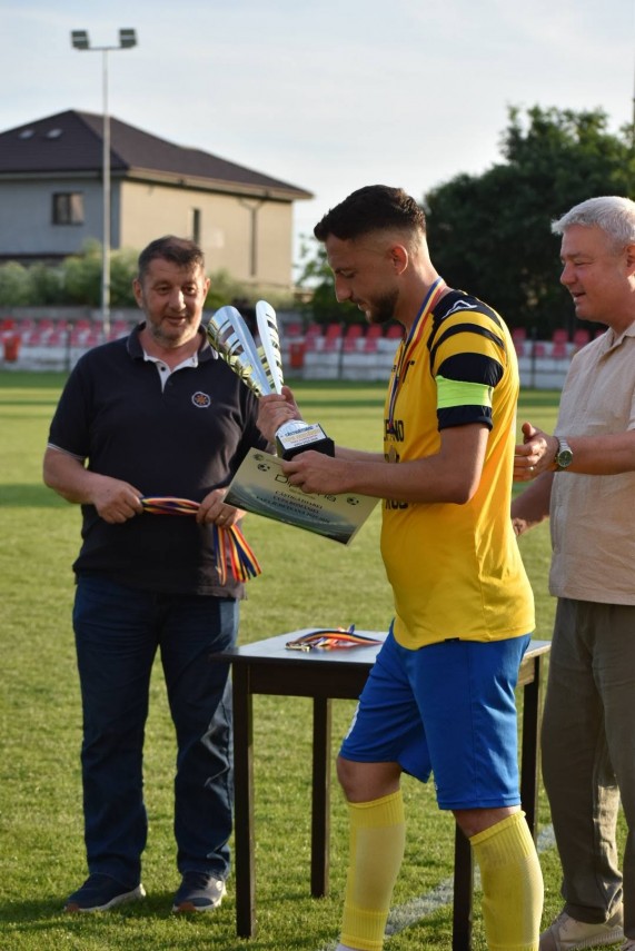 fotbal constructorul topraisar a castigat faza judeteana constanta a cupei romaniei galerie foto video fotbal constructorul topraisar a castigat faza judeteana constanta a cupei romaniei galerie foto video