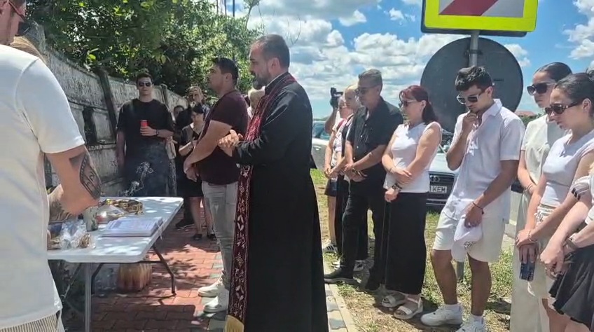 ai fost lumina dintre noi acum veghezi printre nori foto video troita sfintita in memoria lui sebi si ai fost lumina dintre noi acum veghezi printre nori foto video troita sfintita in memoria lui sebi si