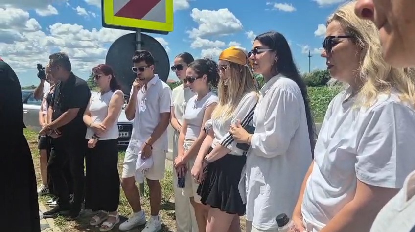 ai fost lumina dintre noi acum veghezi printre nori foto video troita sfintita in memoria lui sebi si ai fost lumina dintre noi acum veghezi printre nori foto video troita sfintita in memoria lui sebi si