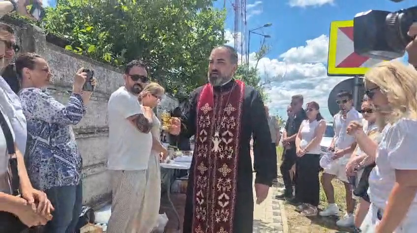 ai fost lumina dintre noi acum veghezi printre nori foto video troita sfintita in memoria lui sebi si ai fost lumina dintre noi acum veghezi printre nori foto video troita sfintita in memoria lui sebi si