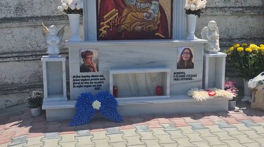 ai fost lumina dintre noi acum veghezi printre nori foto video troita sfintita in memoria lui sebi si ai fost lumina dintre noi acum veghezi printre nori foto video troita sfintita in memoria lui sebi si