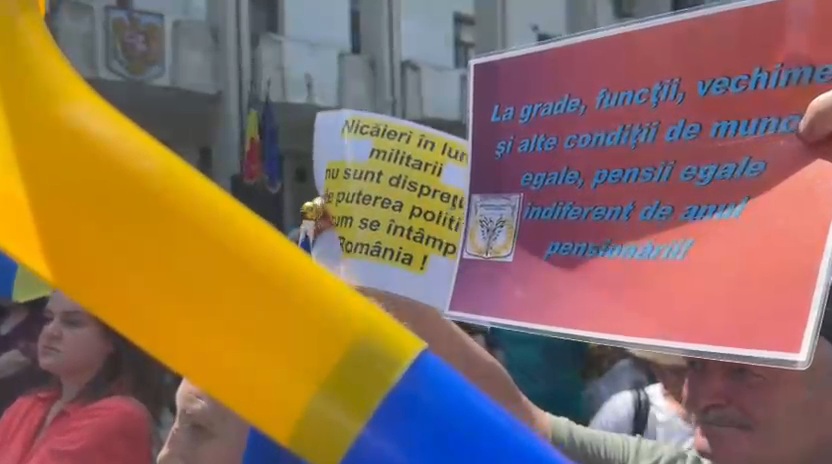foto video mai multe organizatii civice protesteaza la constanta si solicita raspunsuri despre gestionarea foto video mai multe organizatii civice protesteaza la constanta si solicita raspunsuri despre gestionarea