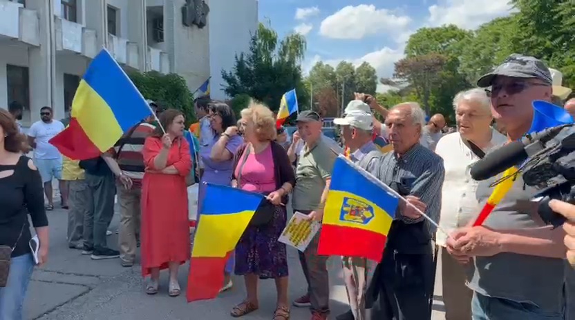 foto video mai multe organizatii civice protesteaza la constanta si solicita raspunsuri despre gestionarea foto video mai multe organizatii civice protesteaza la constanta si solicita raspunsuri despre gestionarea