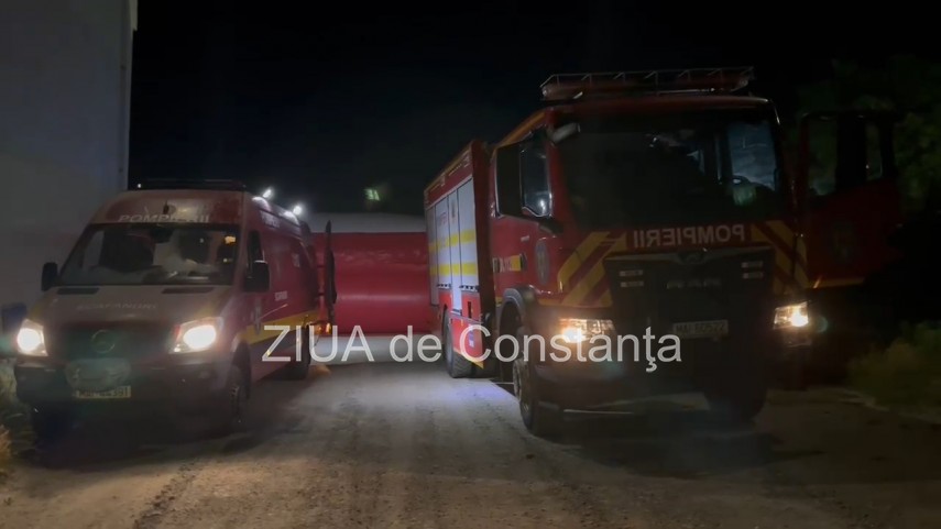 foto interventie de urgenta pe podul de la murfatlar judetul constanta dupa ce un barbat ameninta ca foto interventie de urgenta pe podul de la murfatlar judetul constanta dupa ce un barbat ameninta ca