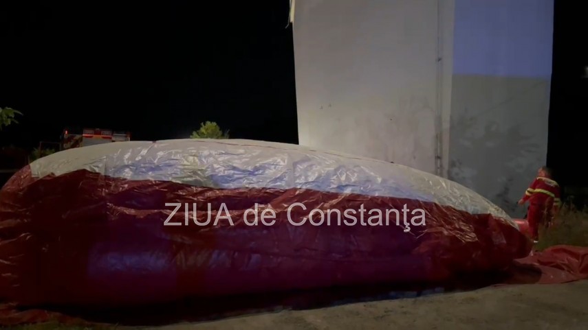 foto interventie de urgenta pe podul de la murfatlar judetul constanta dupa ce un barbat ameninta ca foto interventie de urgenta pe podul de la murfatlar judetul constanta dupa ce un barbat ameninta ca