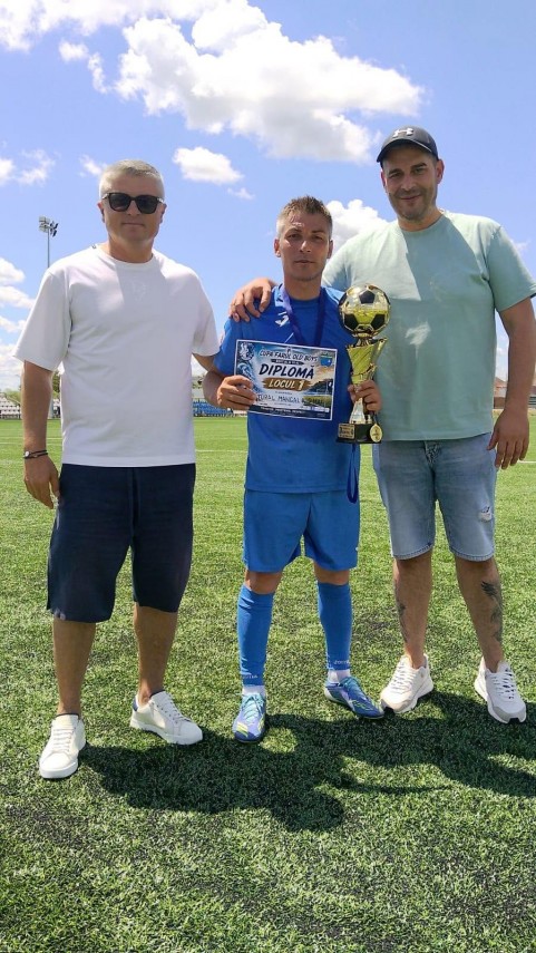 as litoral mangalia 2 mai a castigat cupa farul old boys 2026 galerie foto 942269 as litoral mangalia 2 mai a castigat cupa farul old boys 2026 galerie foto 942269