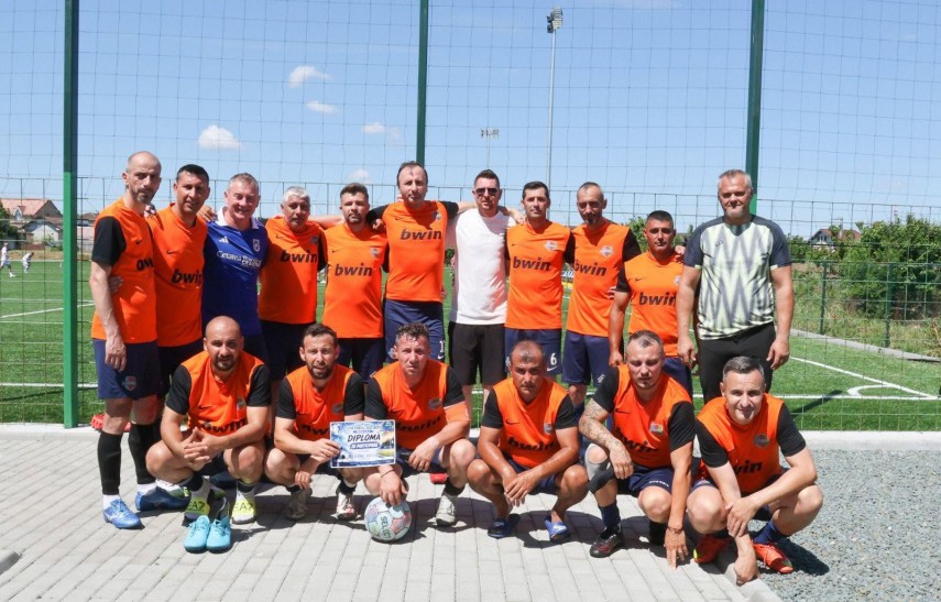 as litoral mangalia 2 mai a castigat cupa farul old boys 2026 galerie foto 942269 as litoral mangalia 2 mai a castigat cupa farul old boys 2026 galerie foto 942269