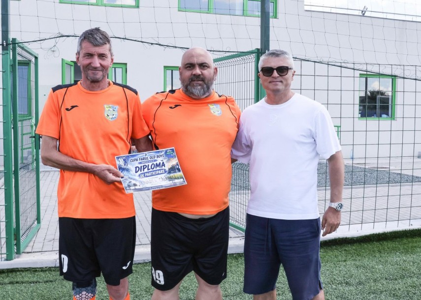 as litoral mangalia 2 mai a castigat cupa farul old boys 2026 galerie foto 942269 as litoral mangalia 2 mai a castigat cupa farul old boys 2026 galerie foto 942269