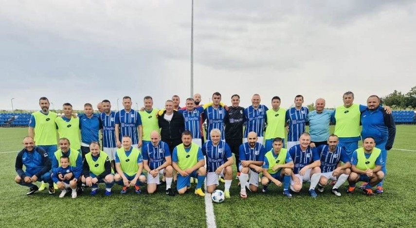 as litoral mangalia 2 mai a castigat cupa farul old boys 2026 galerie foto 942269 as litoral mangalia 2 mai a castigat cupa farul old boys 2026 galerie foto 942269