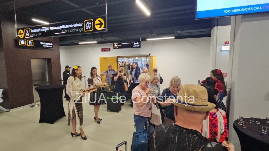 live text foto video turisti din polonia sosesc pe litoralul romanesc in aceasta seara cu noul zbor charter live text foto video turisti din polonia sosesc pe litoralul romanesc in aceasta seara cu noul zbor charter