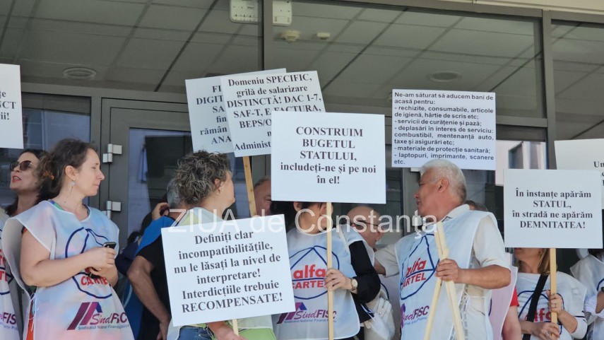 foto video protest la antifrauda constanta unde sindicalistii ies in strada de la ora 17 00 942496 foto video protest la antifrauda constanta unde sindicalistii ies in strada de la ora 17 00 942496