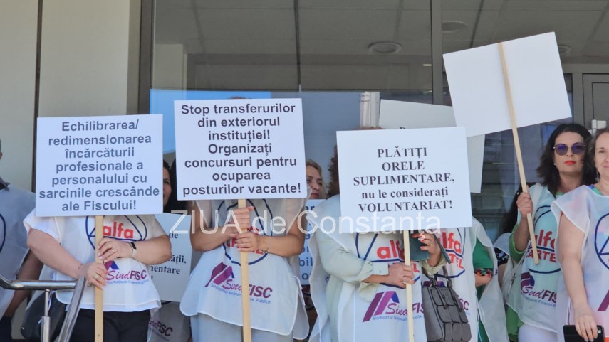 foto video protest la antifrauda constanta unde sindicalistii ies in strada de la ora 17 00 942496 foto video protest la antifrauda constanta unde sindicalistii ies in strada de la ora 17 00 942496