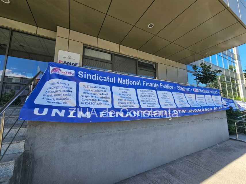 foto video protest la antifrauda constanta unde sindicalistii ies in strada de la ora 17 00 942496 foto video protest la antifrauda constanta unde sindicalistii ies in strada de la ora 17 00 942496