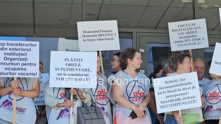 foto video protest la antifrauda constanta unde sindicalistii ies in strada de la ora 17 00 942496 foto video protest la antifrauda constanta unde sindicalistii ies in strada de la ora 17 00 942496