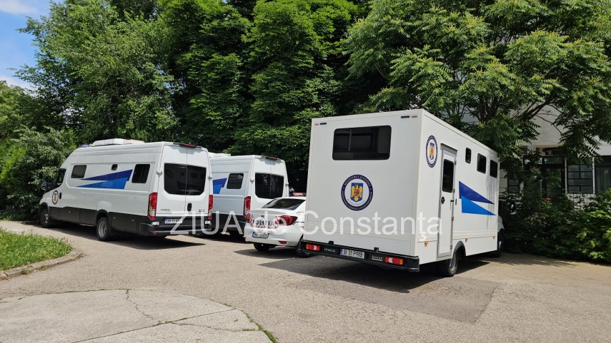 foto inculpatii din dosarul mica sicilie incearca sa scape de arestul preventiv termen la curtea de apel foto inculpatii din dosarul mica sicilie incearca sa scape de arestul preventiv termen la curtea de apel