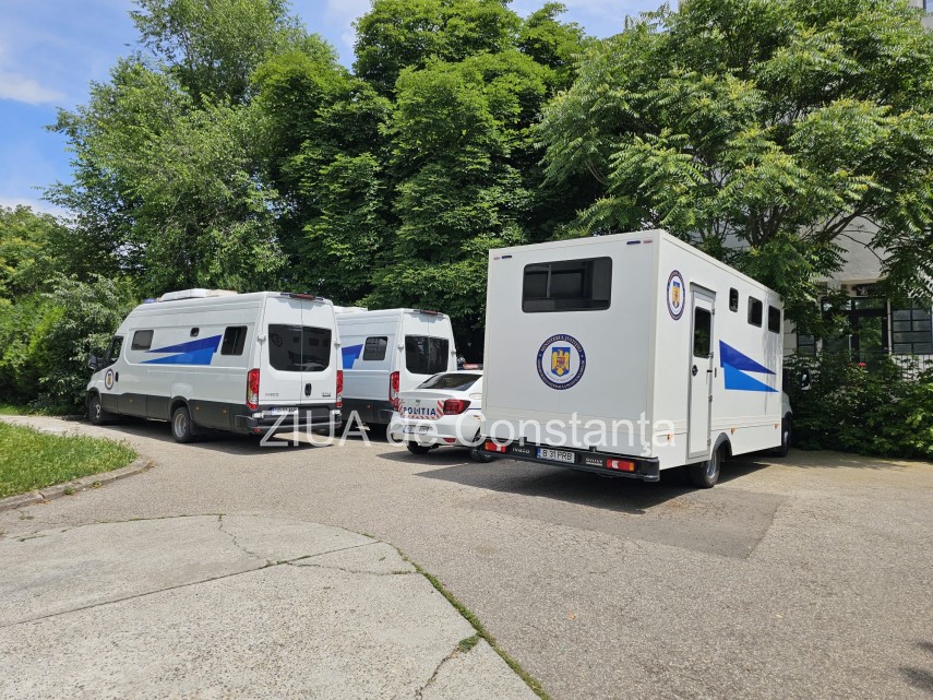 foto inculpatii din dosarul mica sicilie incearca sa scape de arestul preventiv termen la curtea de apel foto inculpatii din dosarul mica sicilie incearca sa scape de arestul preventiv termen la curtea de apel