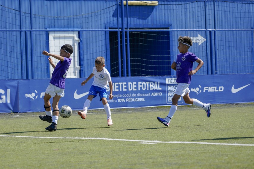 academia hagi 2018 invingatoare la junior football cup banel nicolita printre cei care au efectuat premierea academia hagi 2018 invingatoare la junior football cup banel nicolita printre cei care au efectuat premierea
