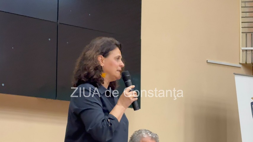 Director adjunct, prof. Janetta-Daniela Bărăitaru