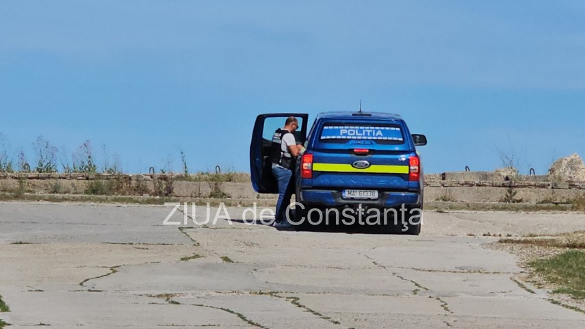 foto video update incep operatiunile de ridicare la suprafata a remorcherului astana in portul midia foto video update incep operatiunile de ridicare la suprafata a remorcherului astana in portul midia