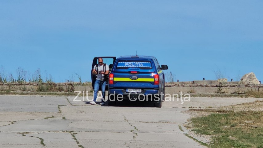 foto video update incep operatiunile de ridicare la suprafata a remorcherului astana in portul midia foto video update incep operatiunile de ridicare la suprafata a remorcherului astana in portul midia