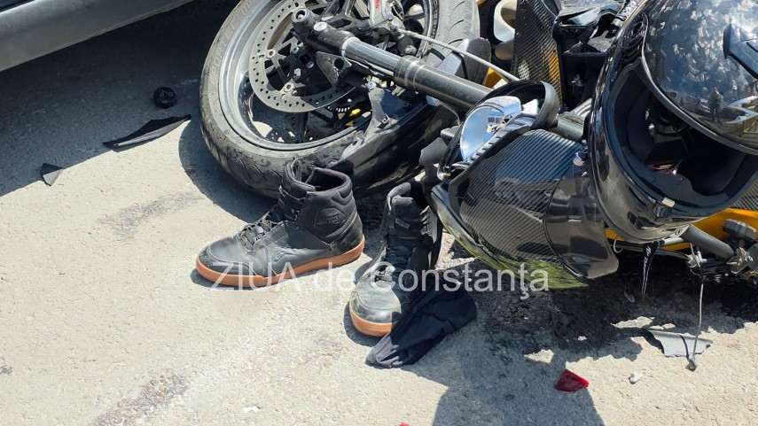 foto video stiri constanta azi accident rutier intre un autoturism si o motocicleta in zona poarta 2 foto video stiri constanta azi accident rutier intre un autoturism si o motocicleta in zona poarta 2