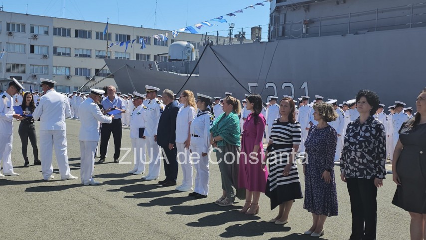 live video text foto absolvire cu ceremonie militara in portul constanta elevii colegiului national militar live video text foto absolvire cu ceremonie militara in portul constanta elevii colegiului national militar