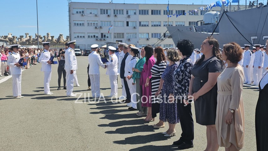live video text foto absolvire cu ceremonie militara in portul constanta elevii colegiului national militar live video text foto absolvire cu ceremonie militara in portul constanta elevii colegiului national militar