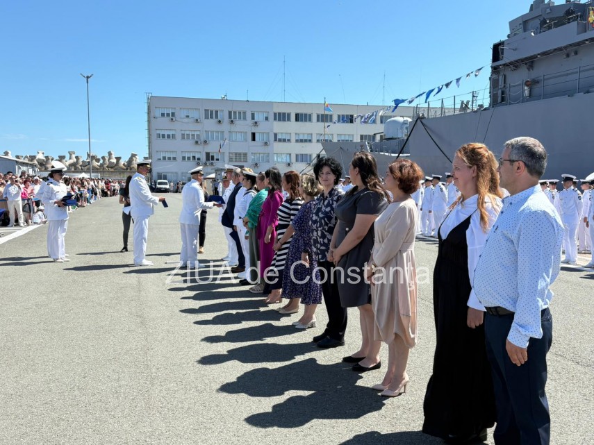 live video text foto absolvire cu ceremonie militara in portul constanta elevii colegiului national militar live video text foto absolvire cu ceremonie militara in portul constanta elevii colegiului national militar