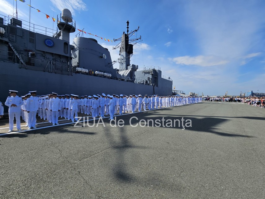 live video text foto absolvire cu ceremonie militara in portul constanta elevii colegiului national militar live video text foto absolvire cu ceremonie militara in portul constanta elevii colegiului national militar